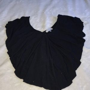 BLACK S-SHAPED CROP TOP